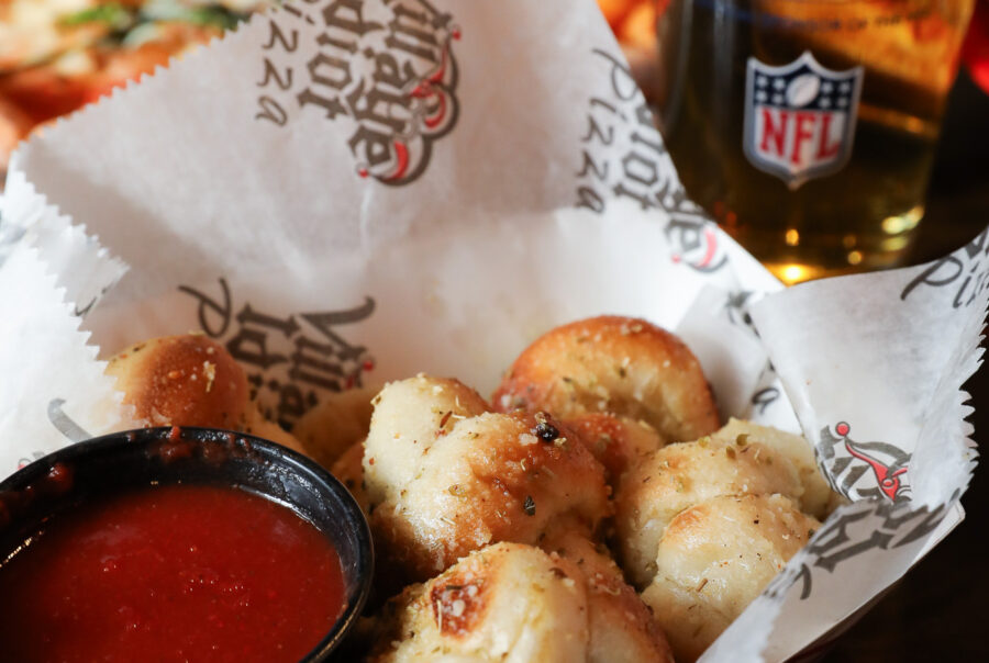 Village Idiot Pizza Garlic Knots